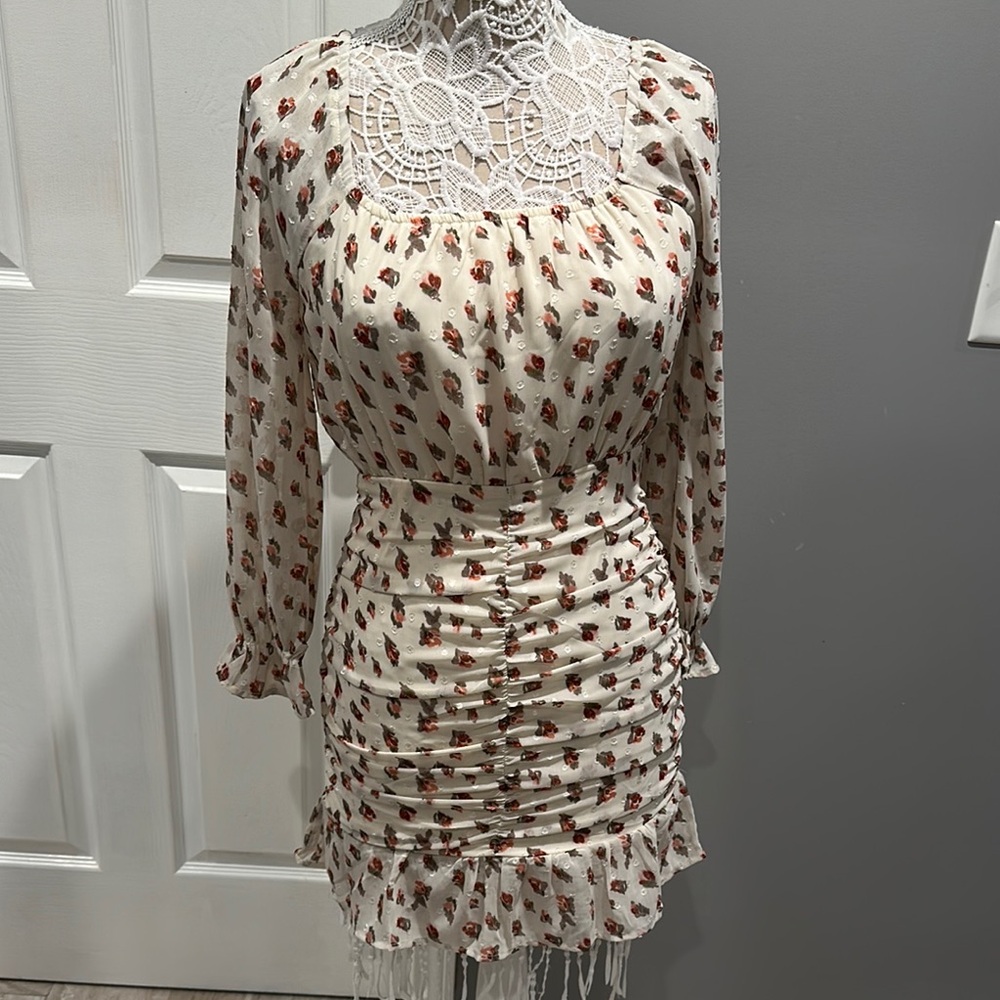 Brand new Baevely Floral Print Cream mini Dress